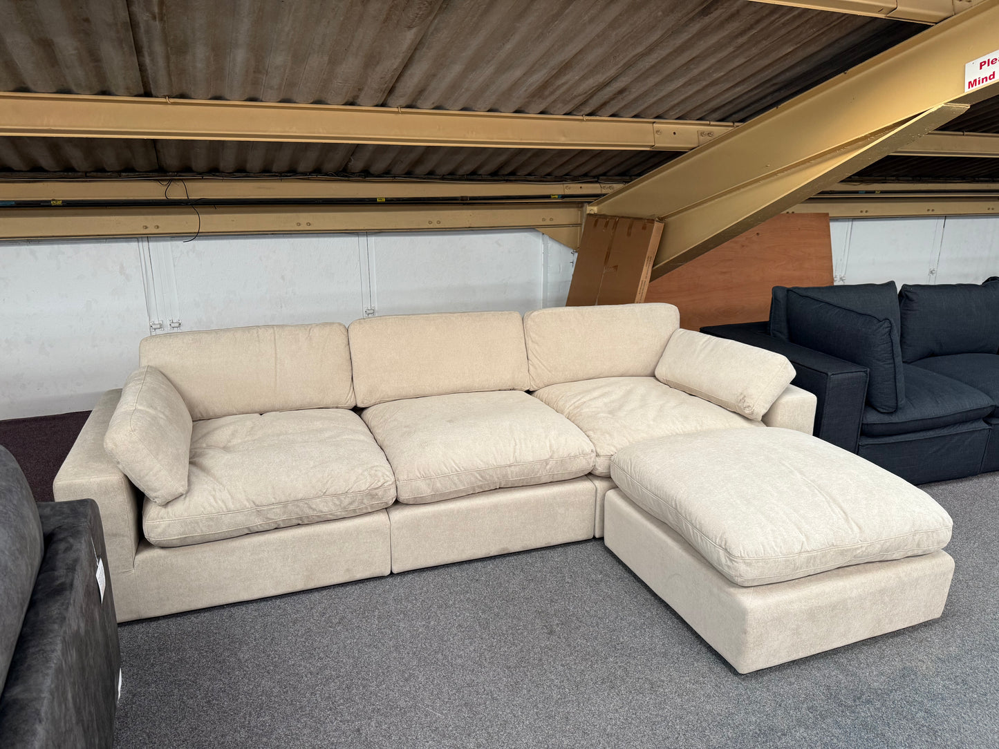 Modular L-Shaped Sofa (Beige)