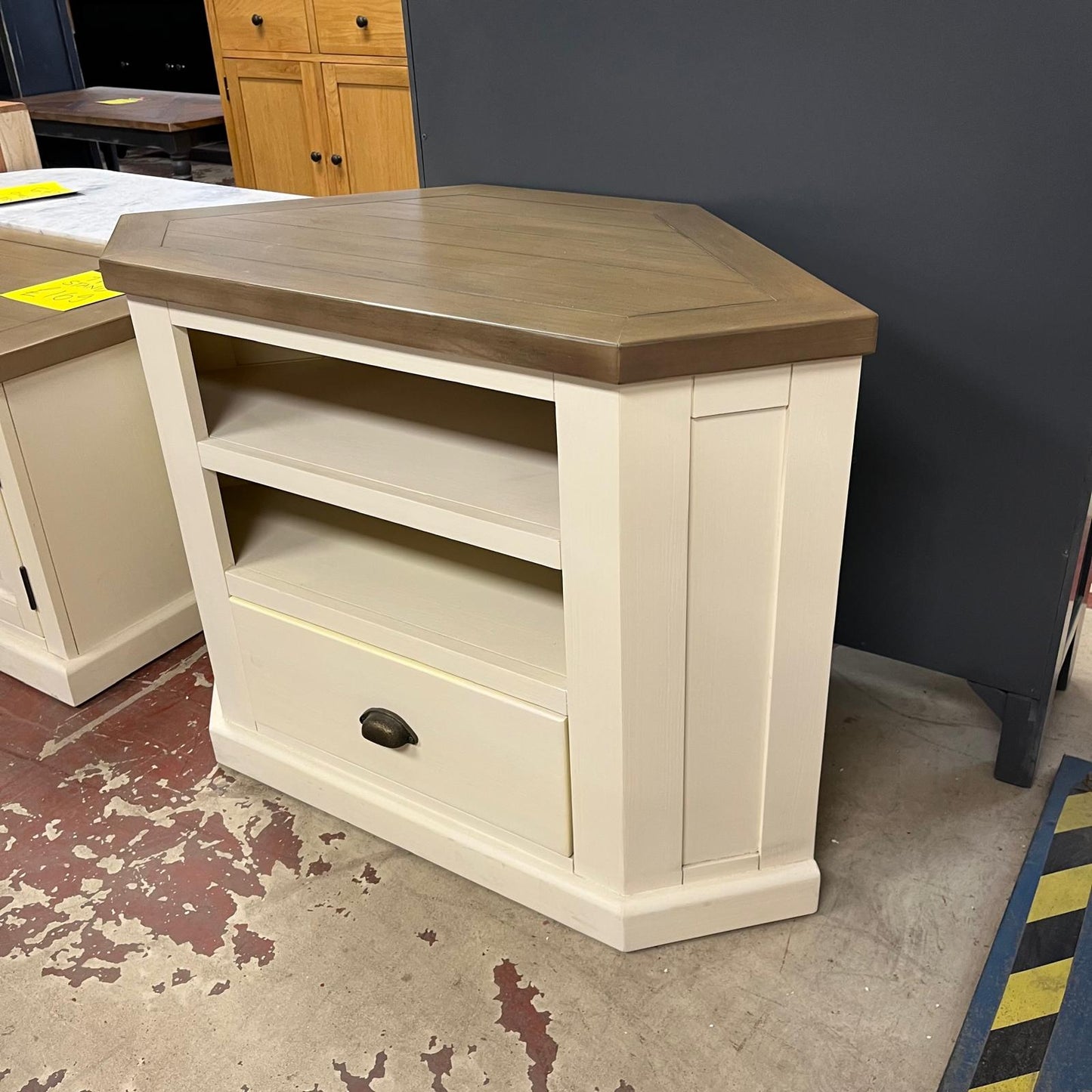 Corner TV Stand Cream Base Wood Top 1 Drawer Sheffield Discount Furniture