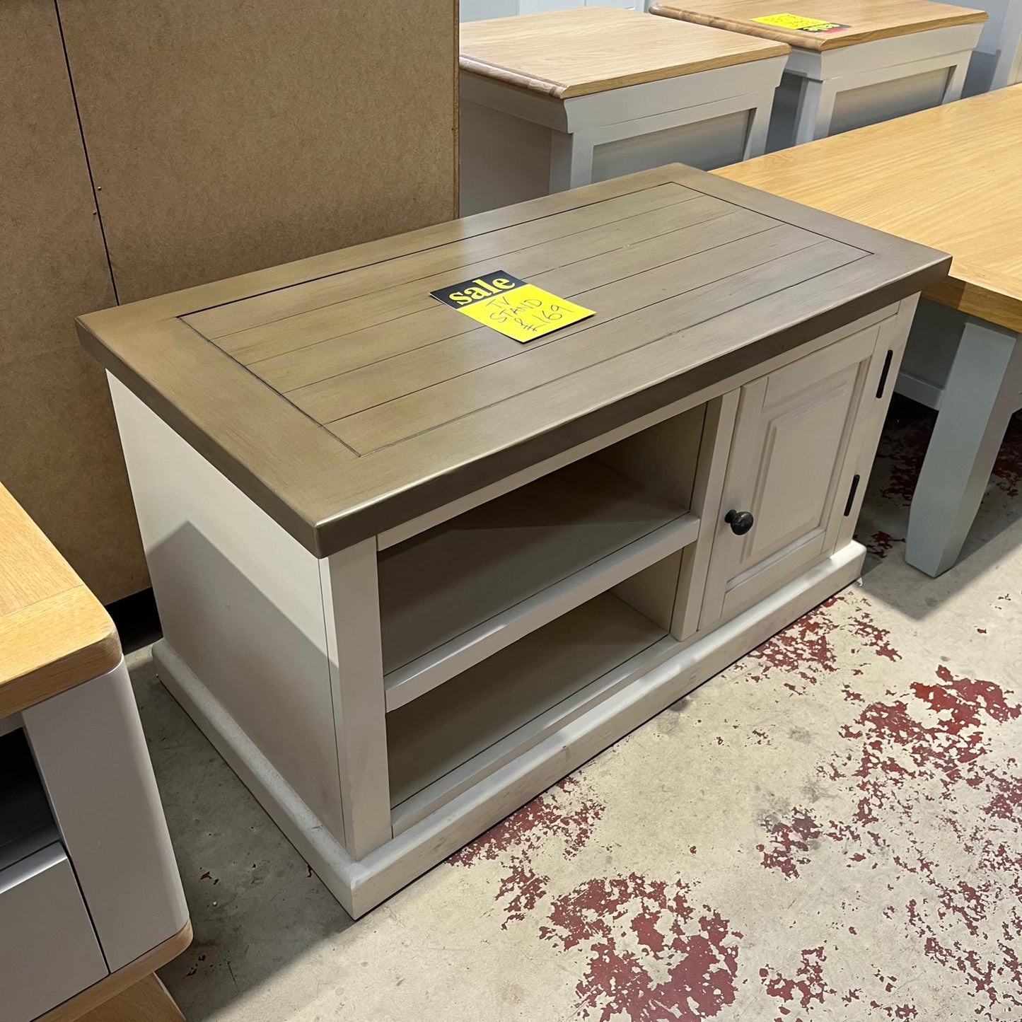 TV Unit Cream Base With Wood Top 1 Door Sheffield Discount Furniture