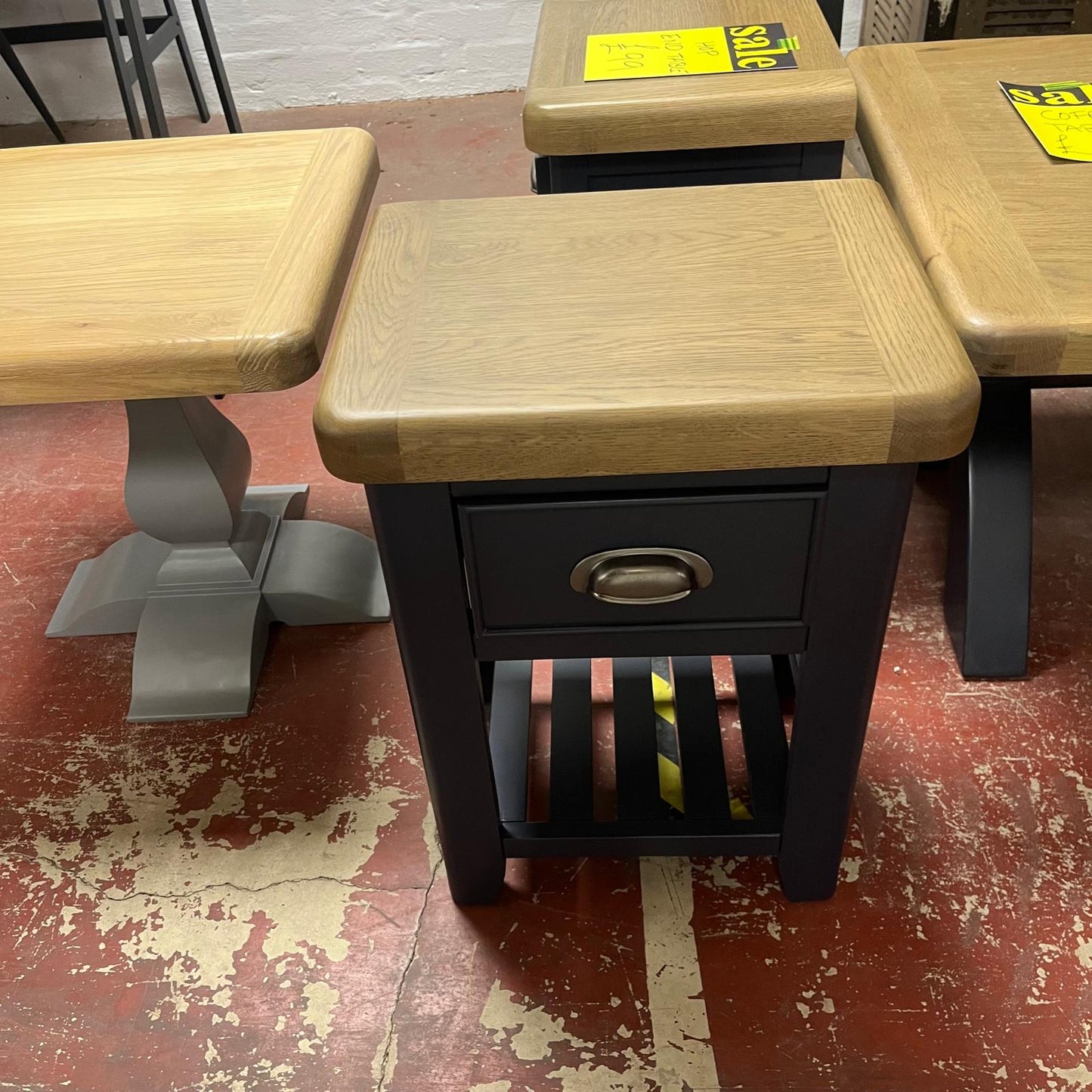 Hop End Table With Oak Top And Black Base Sheffield Discount Furniture
