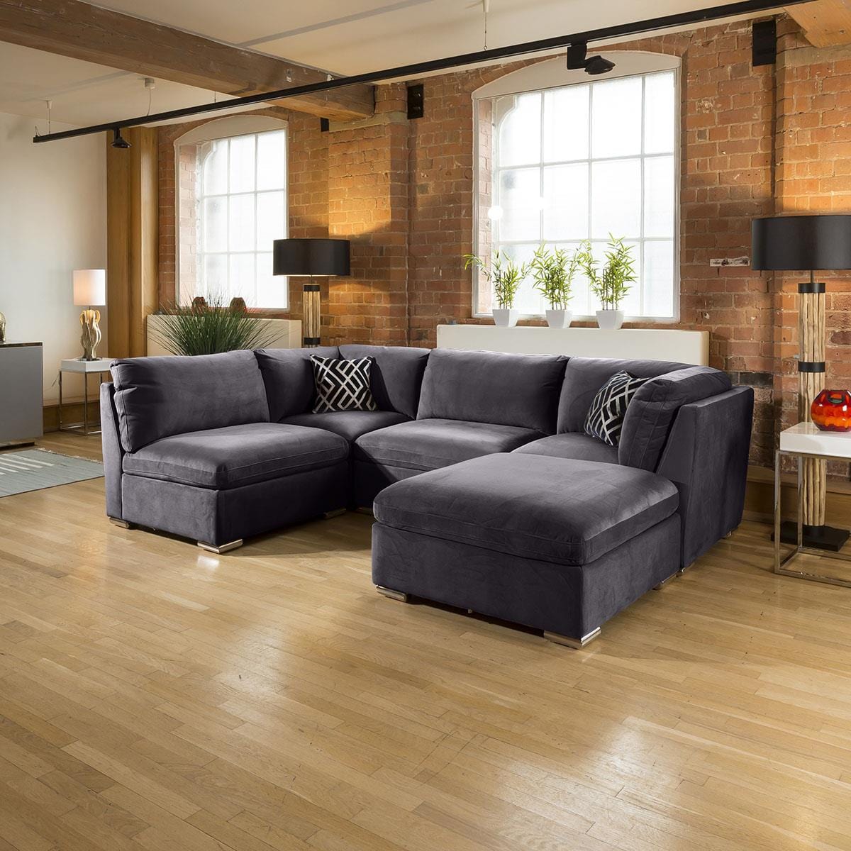 Super Comfy Charlotte Corner Sofa Dark Grey 5 Seater U Shape 3R Living Room / Sofas / In Stock Sofas Sheffield Discount Furniture