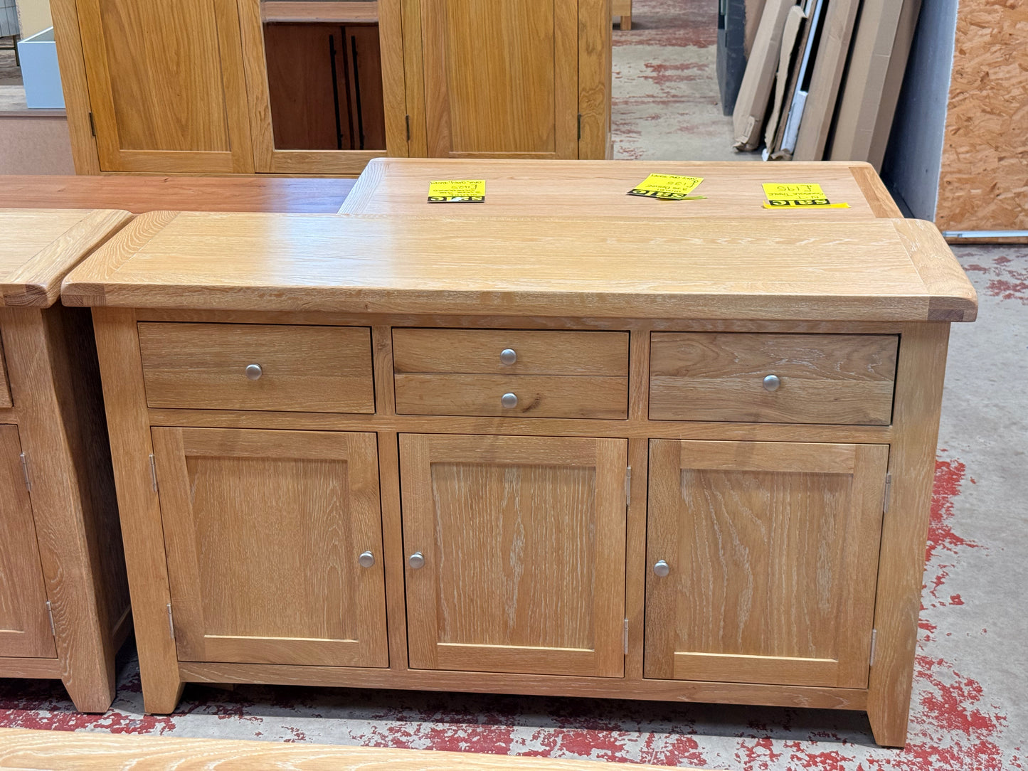 Windi 3 Door 3 Drawer Sideboard (Oak/Ivory/Grey)