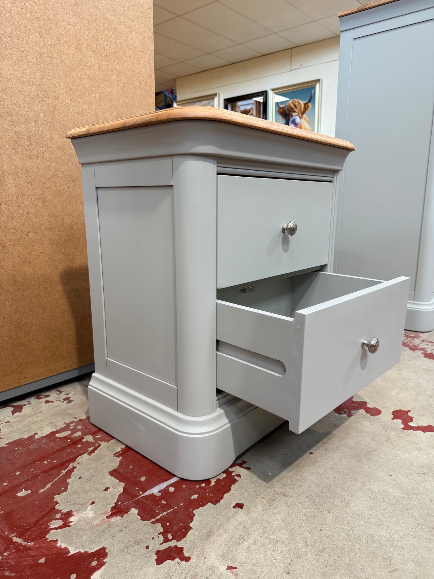 Coniston 2-Drawer Bedside Table