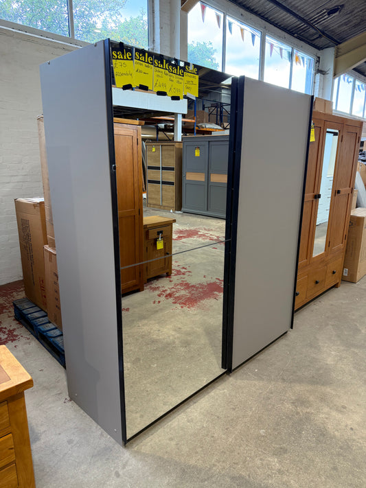 Large Grey Sliding Wardrobe - 180 cm