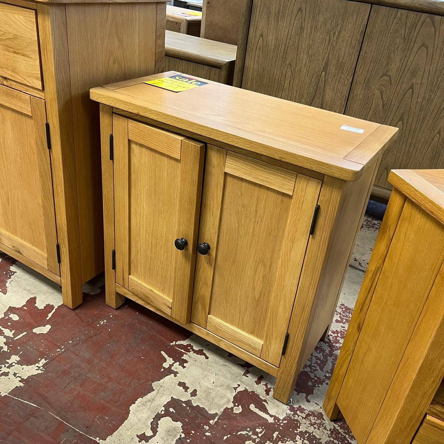 Small Sideboard (Faulty Doors) Sheffield Discount Furniture