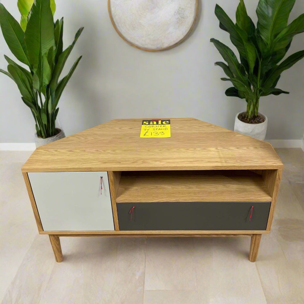 Corner TV Unit With 1 Door 1 Drawer And Shelf Sheffield Discount Furniture