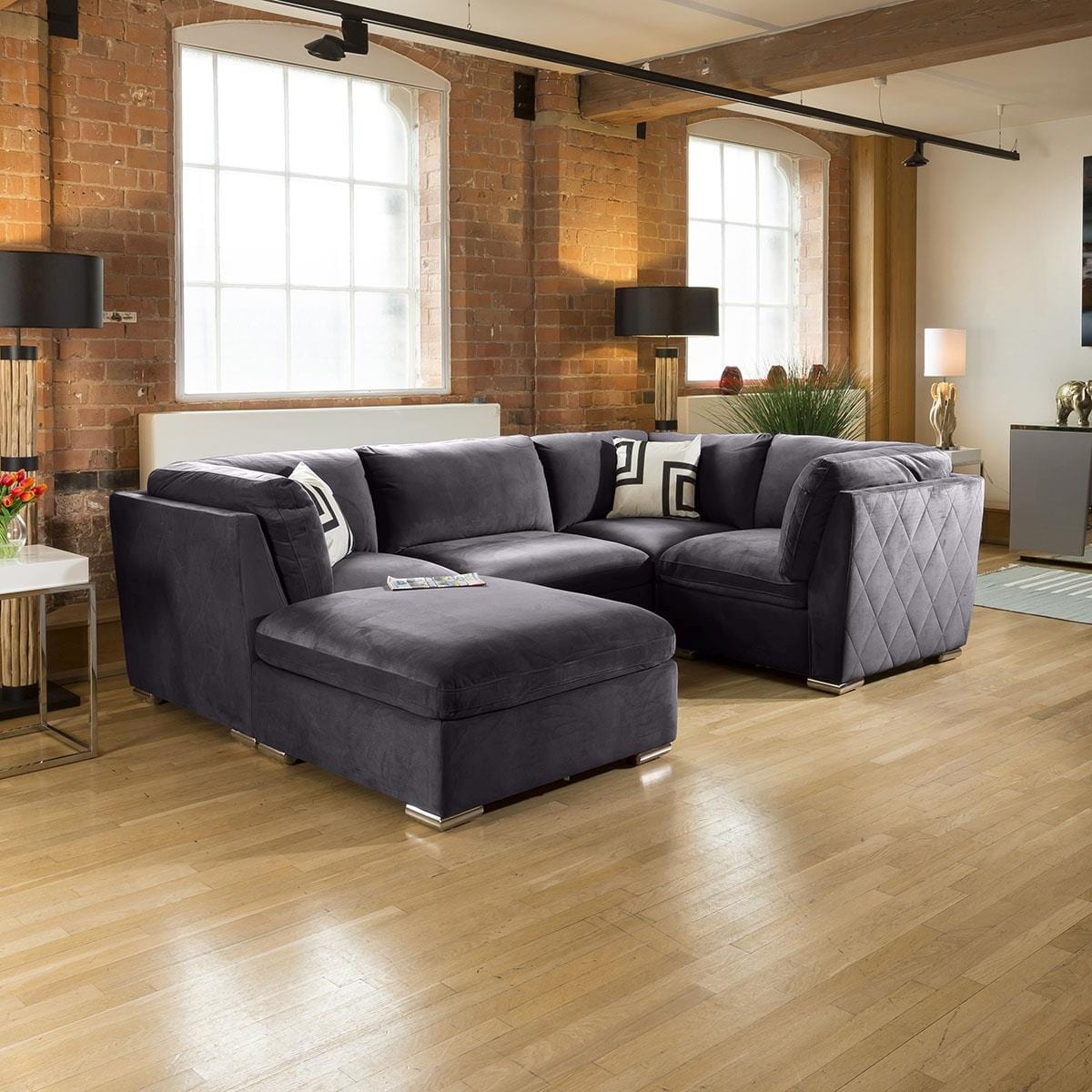 Comfy Charlotte Corner Sofa Dark Grey U Shape 5 Seater Couch 5L Living Room / Sofas / In Stock Sofas Sheffield Discount Furniture